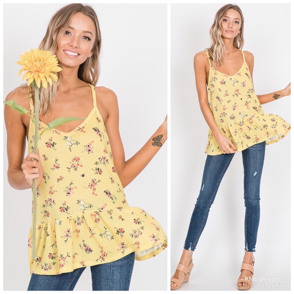 ❤️LAST 1! Waffle Knit Ruffle Floral Tank! - Picture 2 of 4